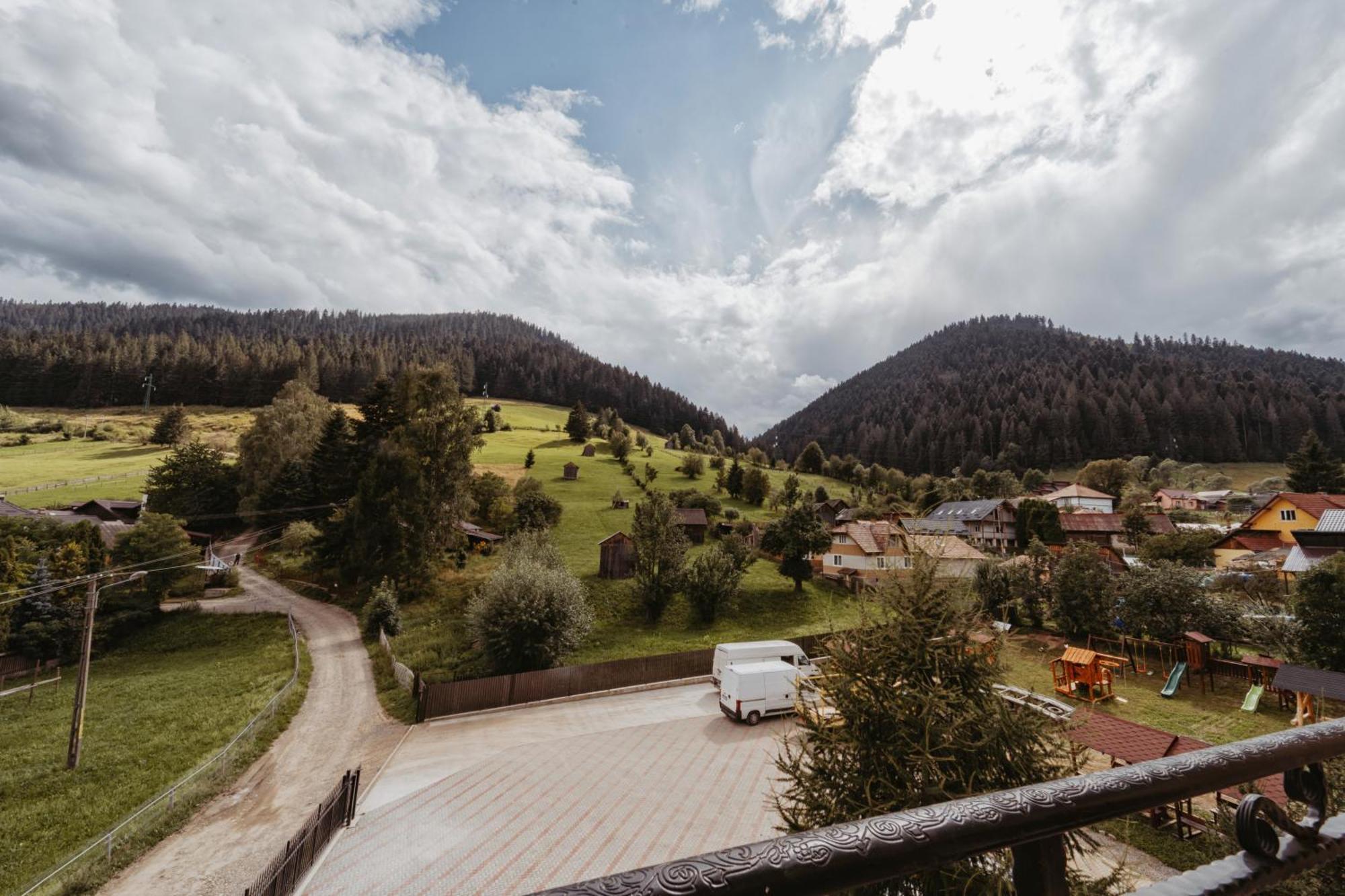 Complex Turistic Constantin Bucovina Hotel Campulung Moldovenesc Bagian luar foto