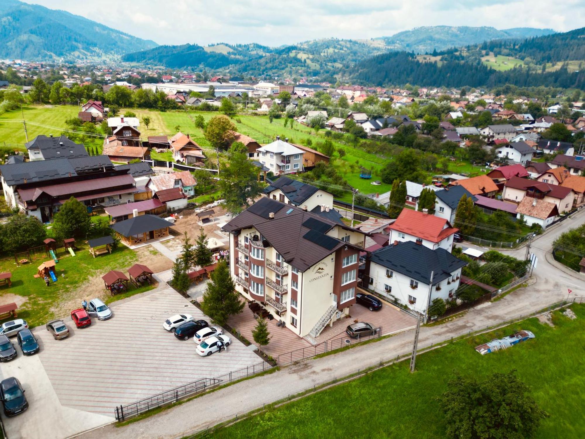 Complex Turistic Constantin Bucovina Hotel Campulung Moldovenesc Bagian luar foto